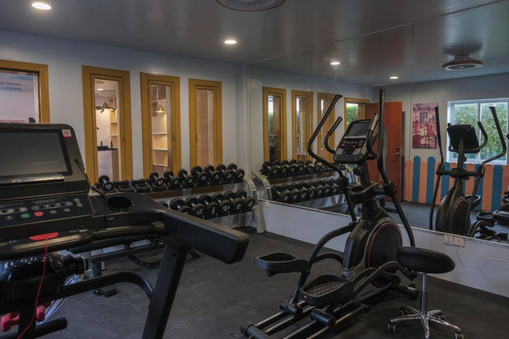 Full Modern Gym
